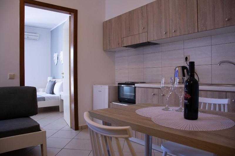Horizon Apartments Platanias  Exterior photo